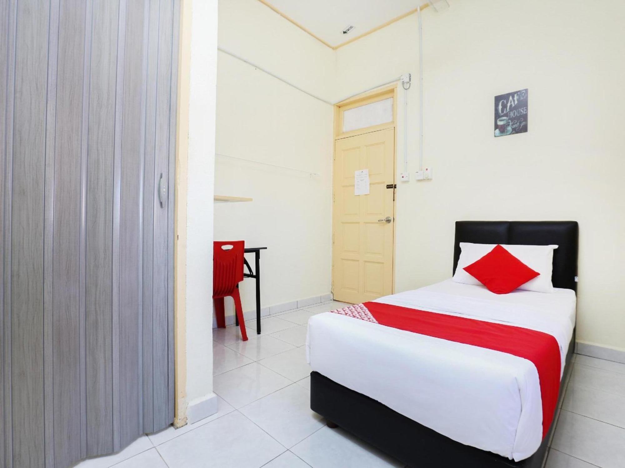 Super Oyo 89640 Hotel Pelangi Marang Εξωτερικό φωτογραφία