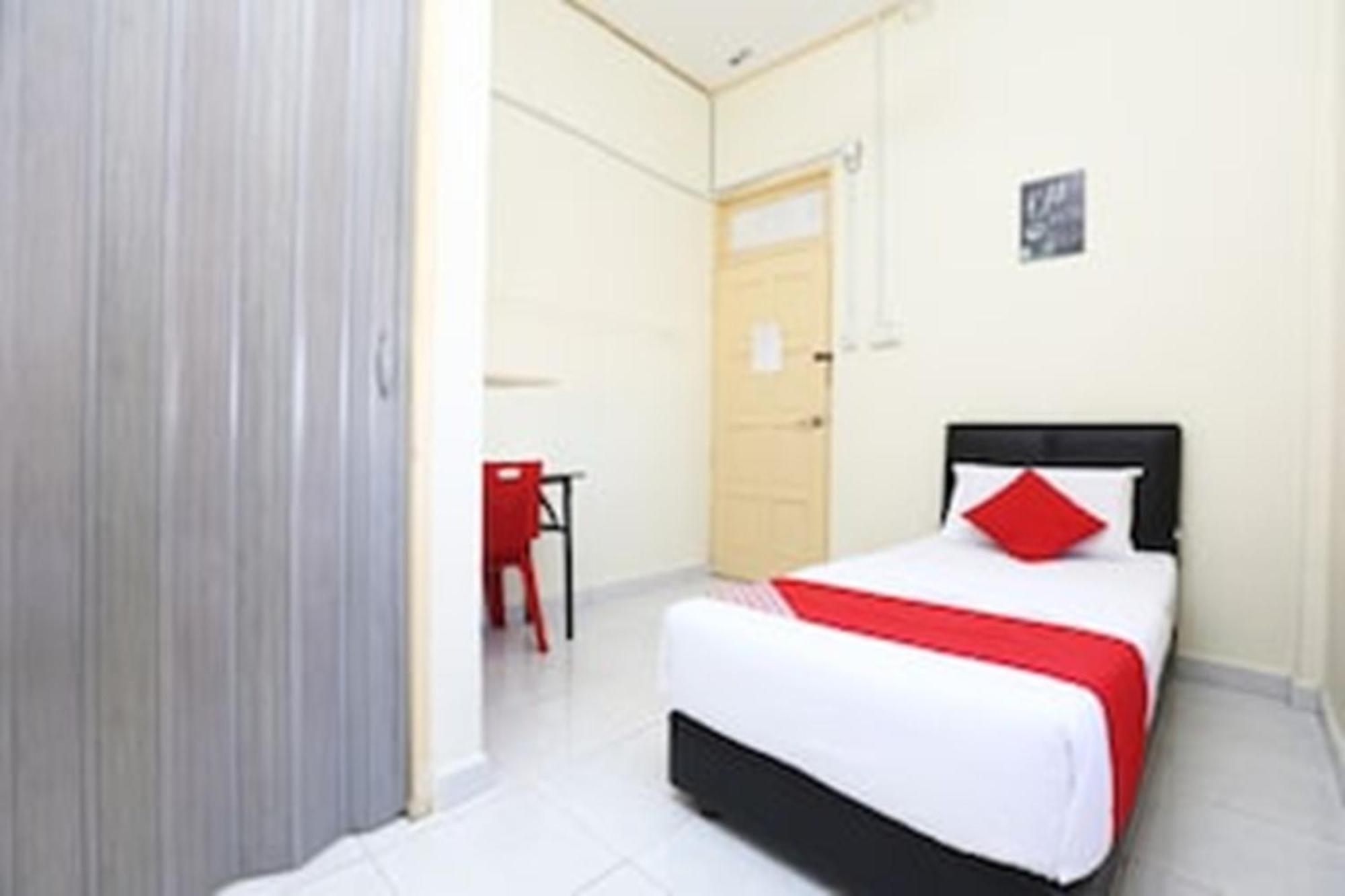 Super Oyo 89640 Hotel Pelangi Marang Εξωτερικό φωτογραφία